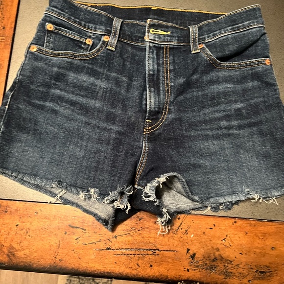 Levis Denim Shorts - Picture 1 of 3
